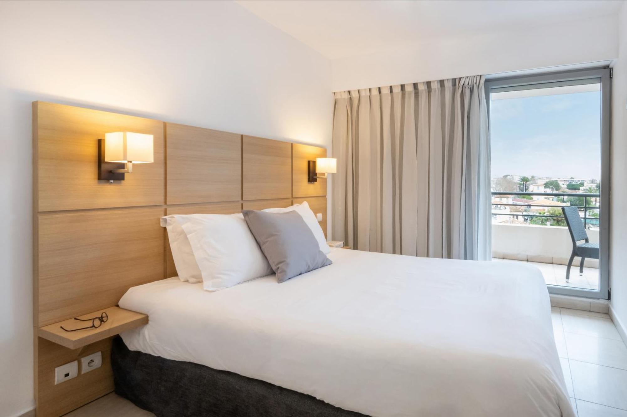 Nemea Appart Hotel Le Lido Cagnes Sur Mer Экстерьер фото